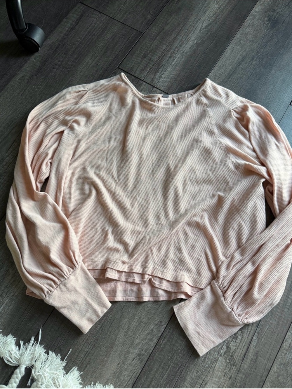 Free people long sleeve balloon top